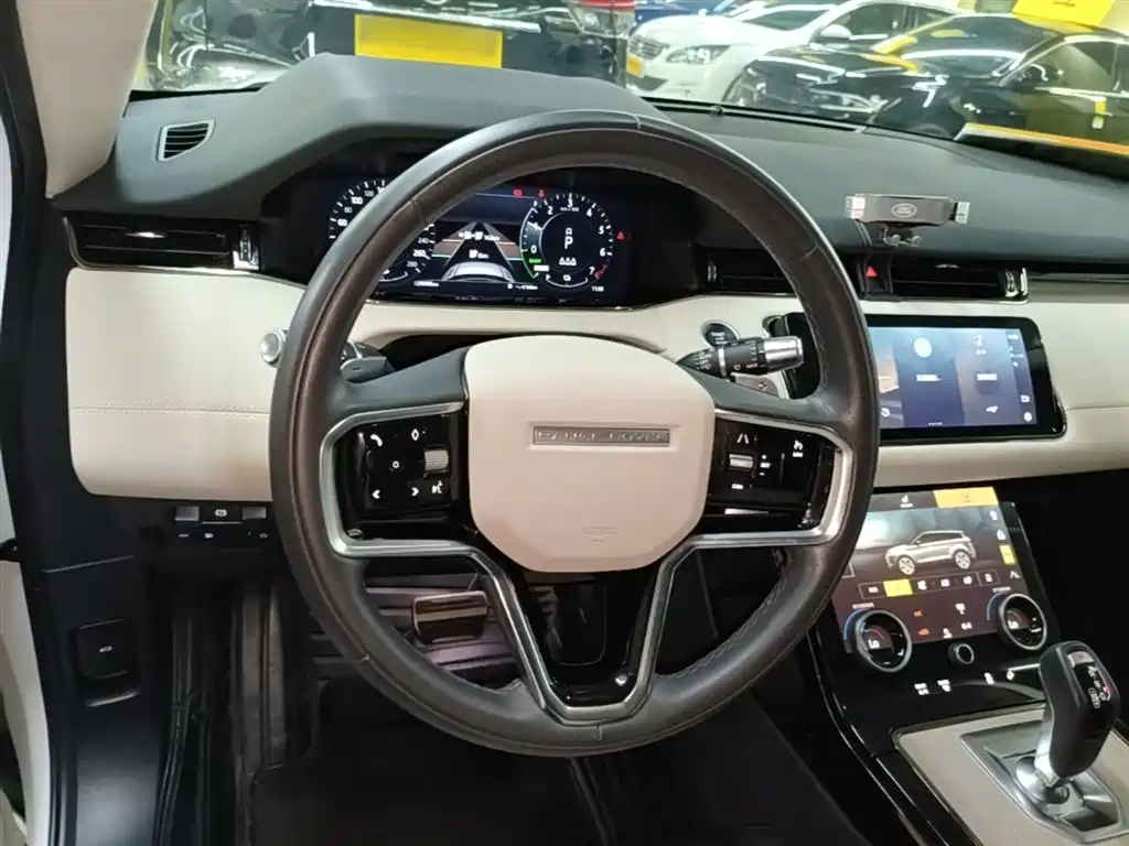 Land Rover Range Rover Evoque New Energy 2021 Range Rover Evoque L P300e Luxury фото 11
