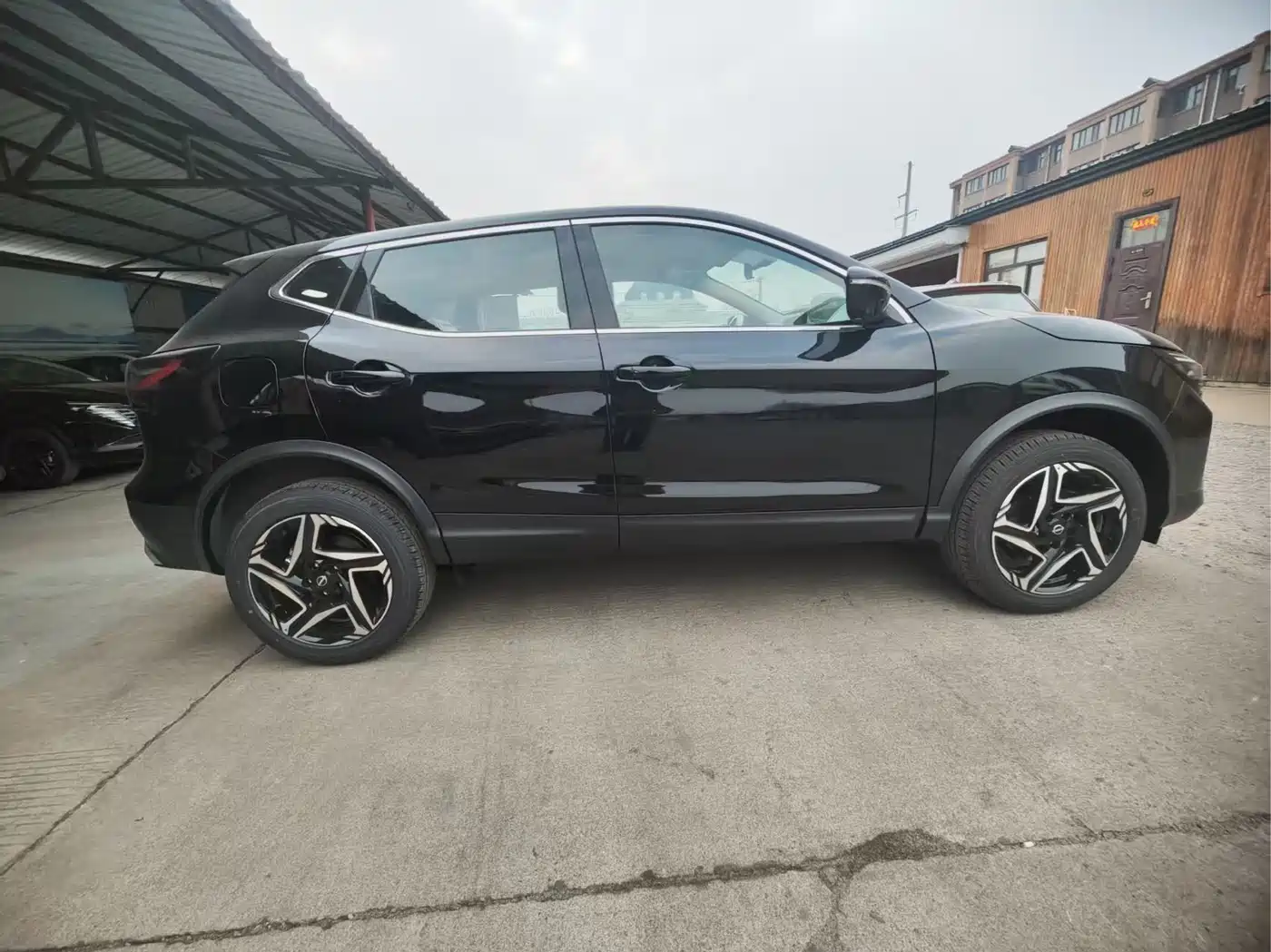 NISSAN QASHQAI