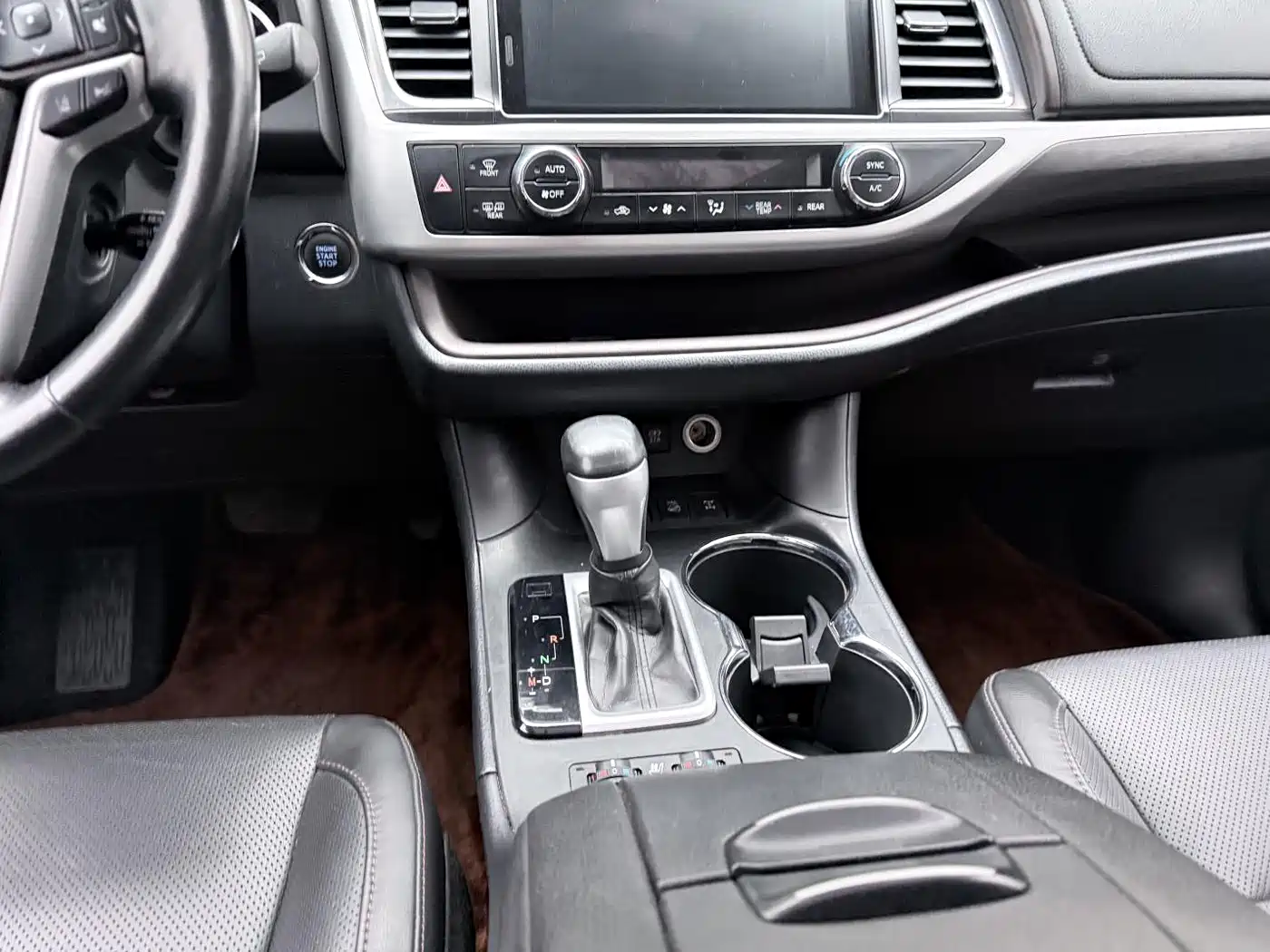 Toyota Highlander 2018 2.0T 4WD Ultimate 7-seater China VI фото 15