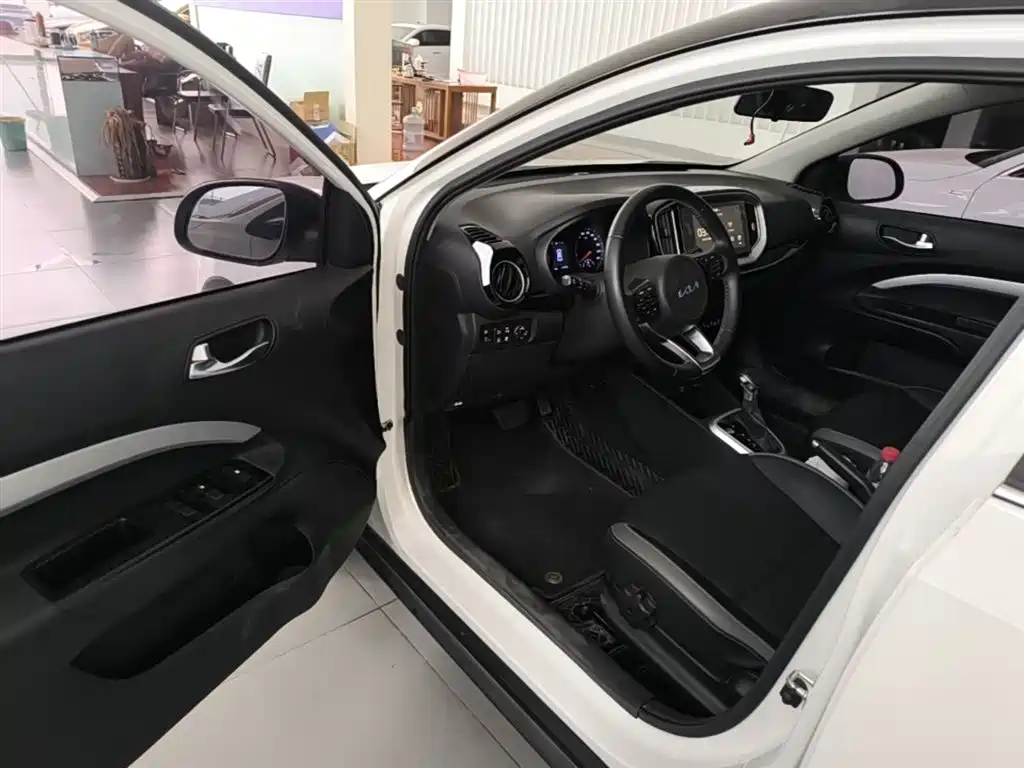 Kia KX1 2021 1.4L CVT Sunroof Version фото 16