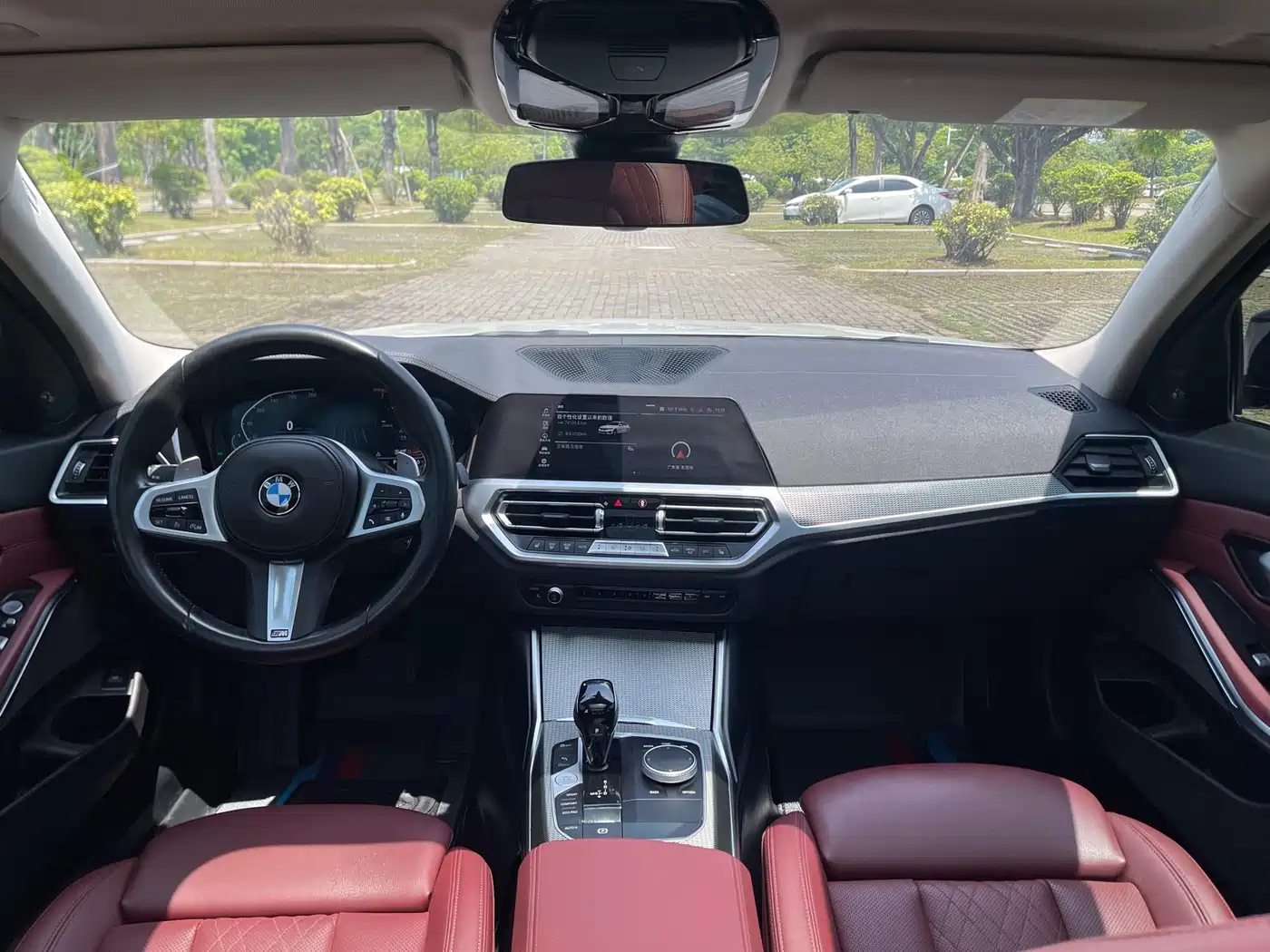 BMW 3 Series 2022 325Li M Sport Shadow Edition фото 14