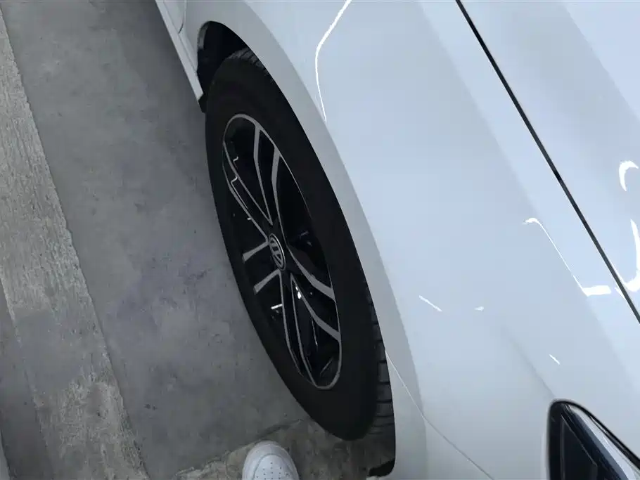 Volkswagen Lamando 2021 Facelift 280TSI DSG Comfort Edition фото 6
