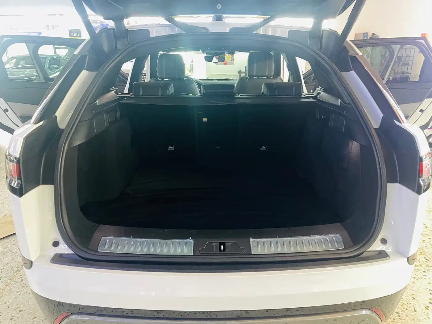 Land Rover Range Rover Velar 2020 P250 R-DYNAMIC S фото 10