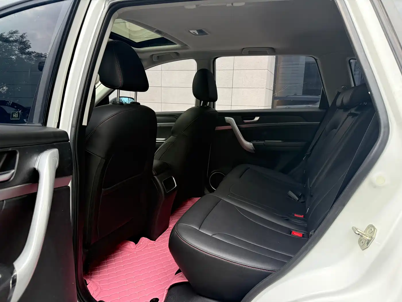 Haval M6 2017 2017 1.5T Automatic 2WD Elite