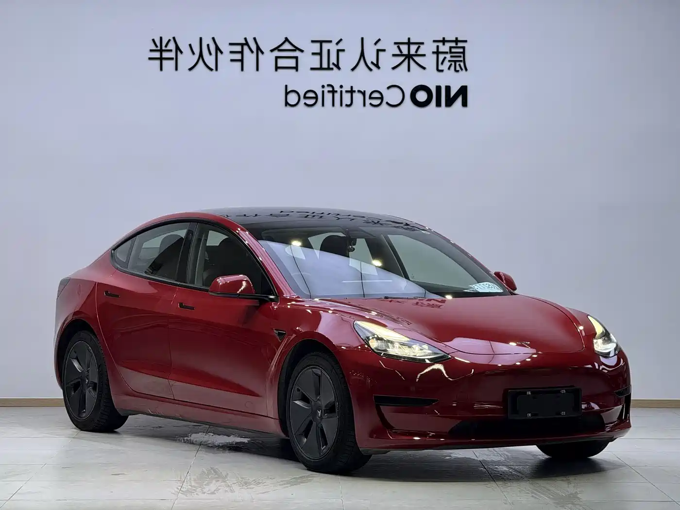 Фото 3 - Tesla Model 3