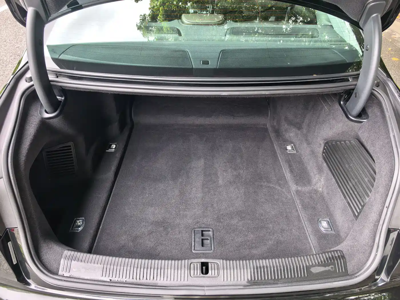 Audi A8 2021 A8L 50 TFSI quattro Comfort фото 11