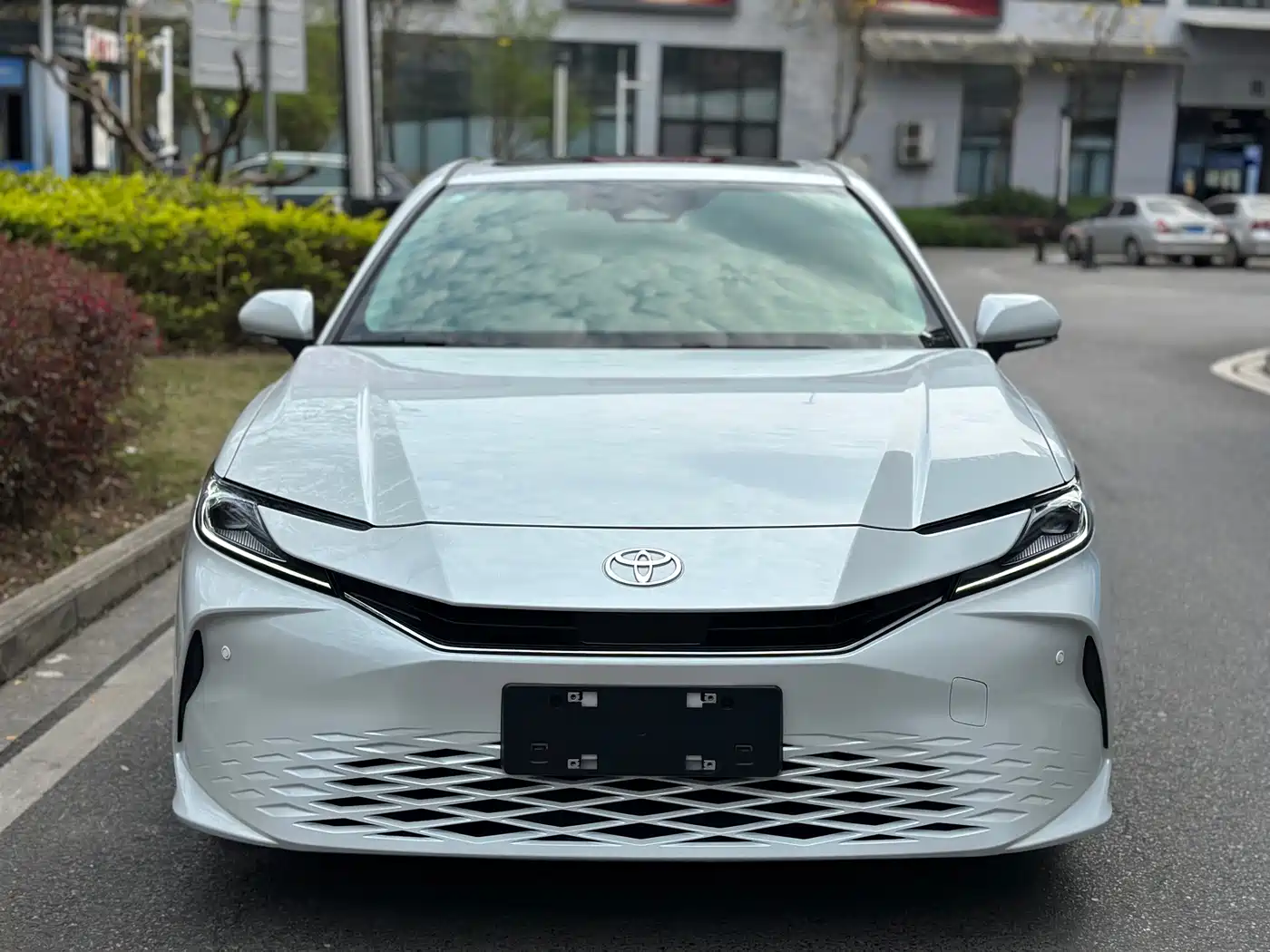 Toyota Camry 2025 2024 Hybrid 2.0HGVP Luxury Edition