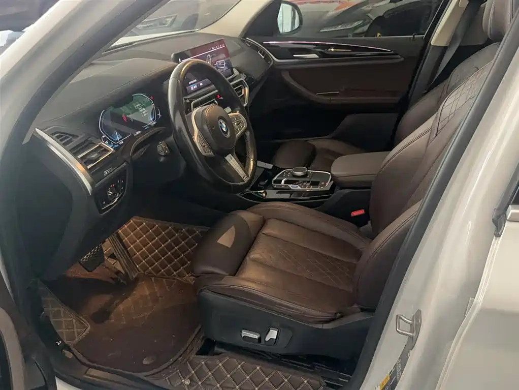 BMW iX3 2022 Facelift Leading Model фото 9