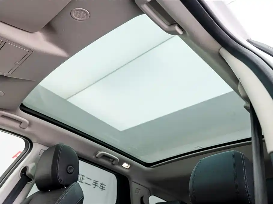 Land Rover Discovery Sport 2024 Performance Technology Edition фото 21