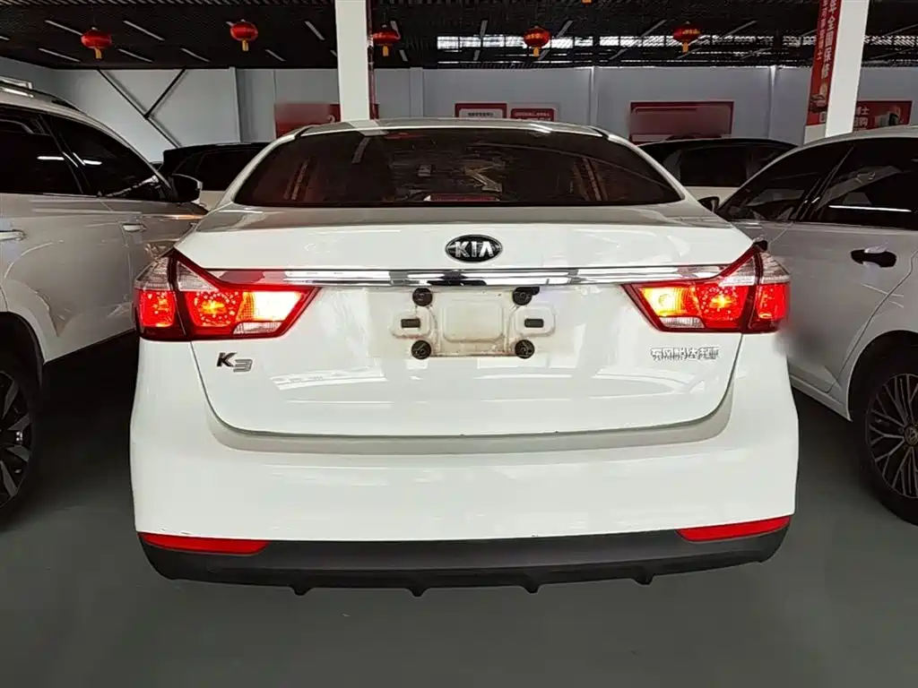 Kia K3 2017 1.6L Automatic 15th Anniversary Special GLS фото 6