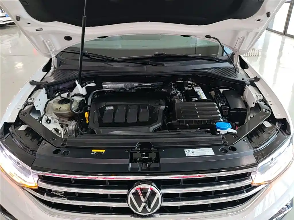 Volkswagen Tiguan L 2022 330TSI Auto 2WD R-Line Premium Edition фото 20