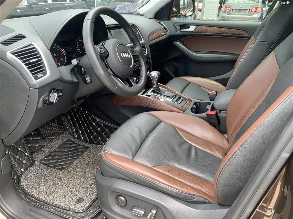 Audi Q5 2017 Plus 40 TFSI Technology фото 7