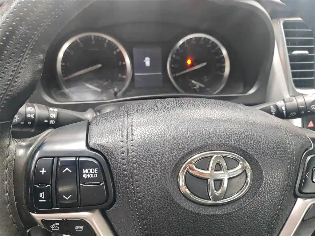 Toyota Highlander 2017 2.0T 4WD Premium 7-Seater фото 6