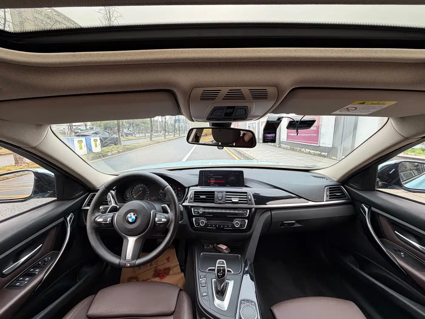 BMW 3 Series 2018 320Li M Sport Black Night Edition фото 15