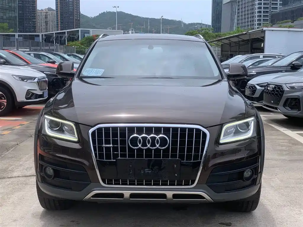 Audi Q5 2017 Plus 40 TFSI Technology фото 2