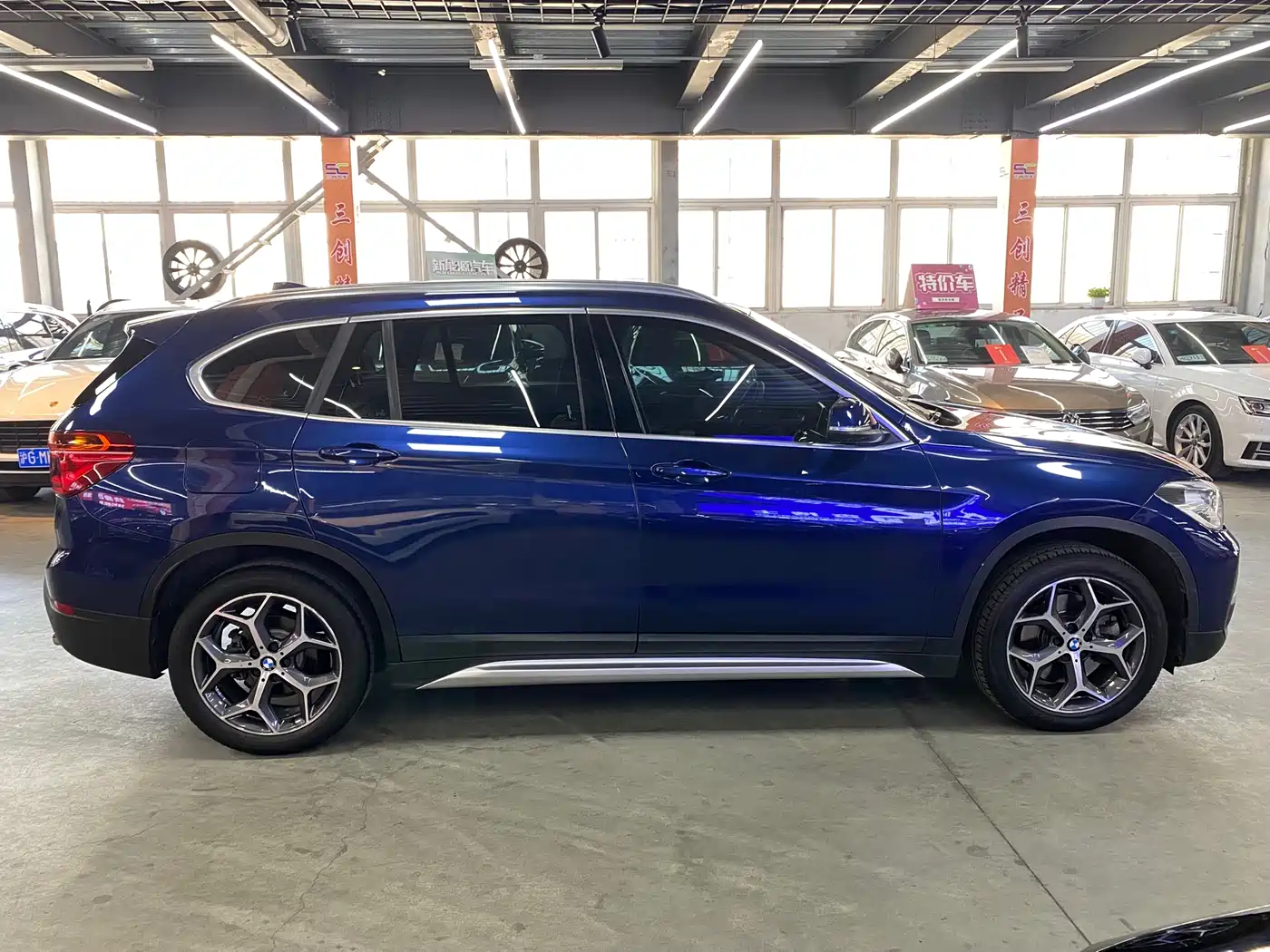 BMW X1 2019 xDrive20Li Premium Model фото 4