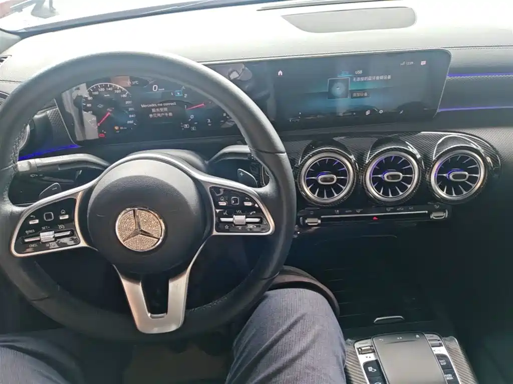 Mercedes-Benz A-Class 2020 A 200 L фото 10