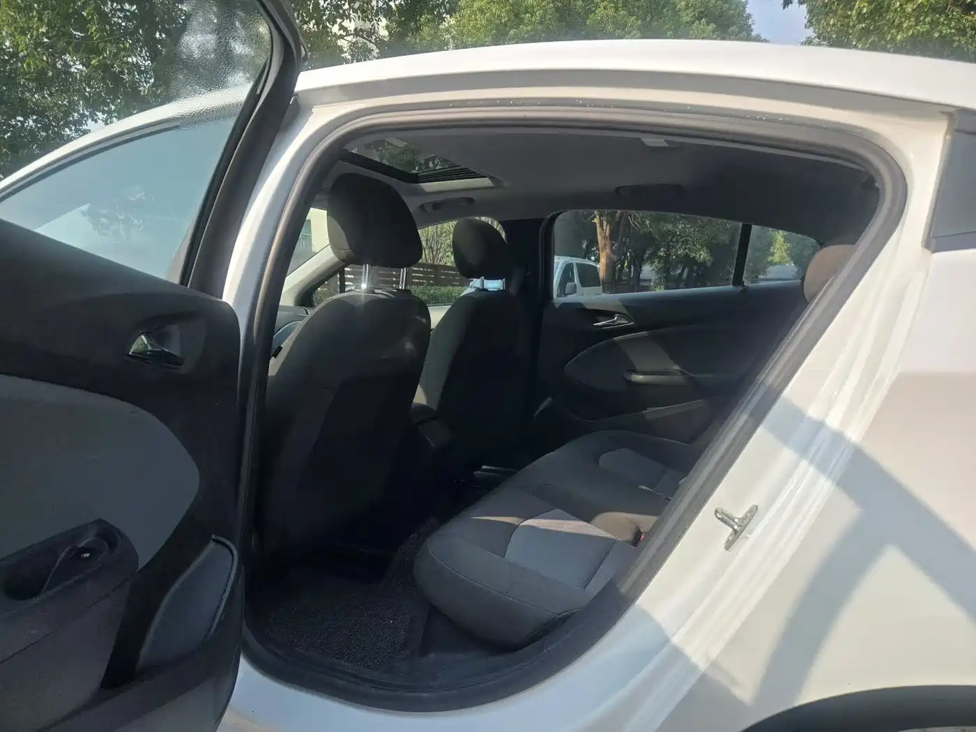Chevrolet Cruze 2018 Redline 320 Automatic Pioneer Edition фото 6