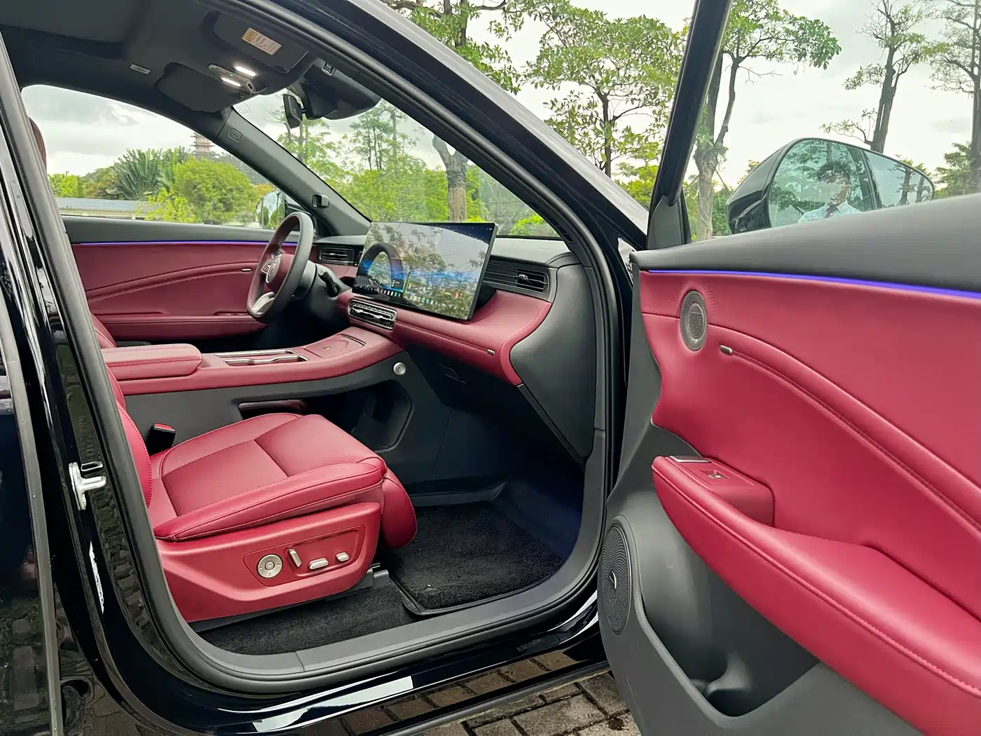 Hongqi HS6 PHEV 2026 Model 220 Intelligent Hybrid Edition фото 8