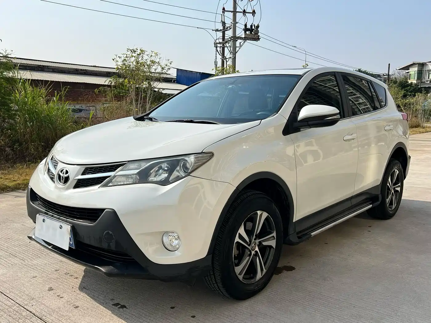 Toyota RAV4 Rongfang 2015 2.0L CVT 2WD Trend Edition
