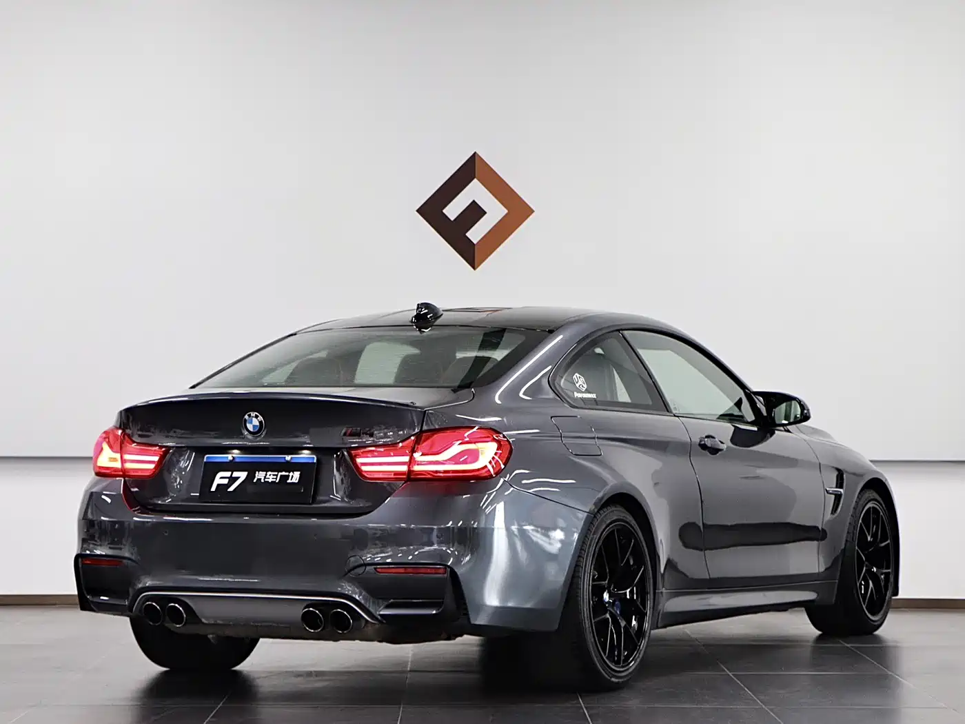BMW M4 2017 M4 Coupe фото 6