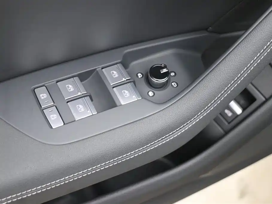 Audi A7L 2024 45 TFSI quattro Premium Luxury фото 12