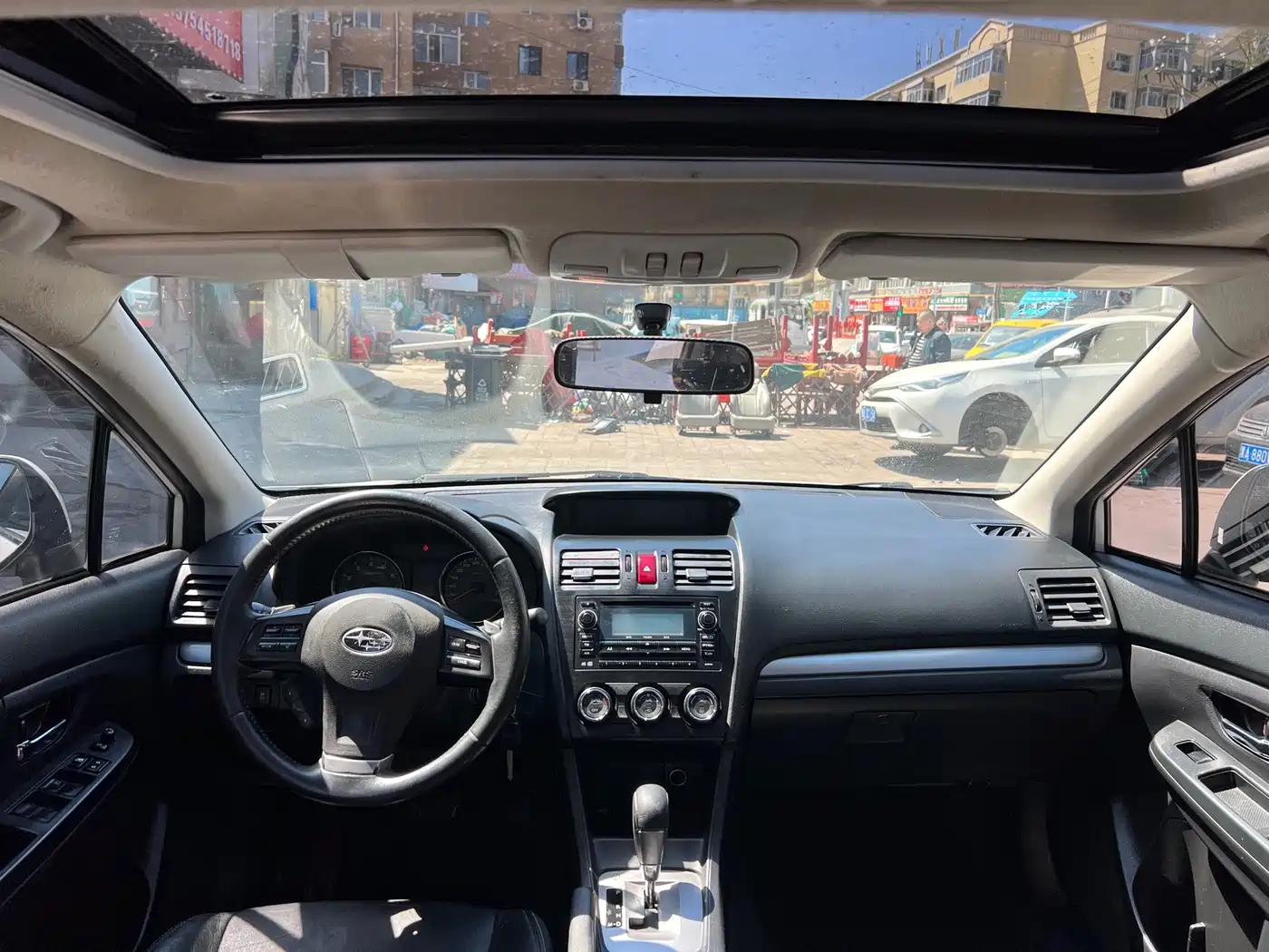 Subaru XV 2012 2.0i Luxury Edition фото 7