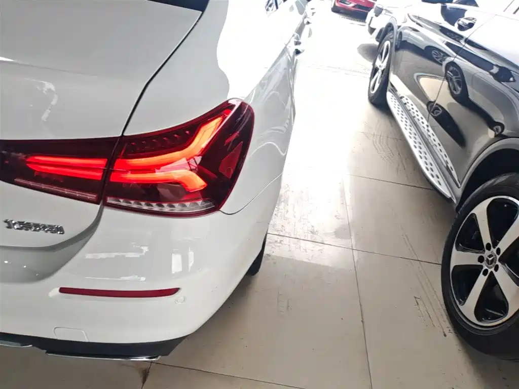 Mercedes-Benz A-Class 2020 A 200 L фото 8