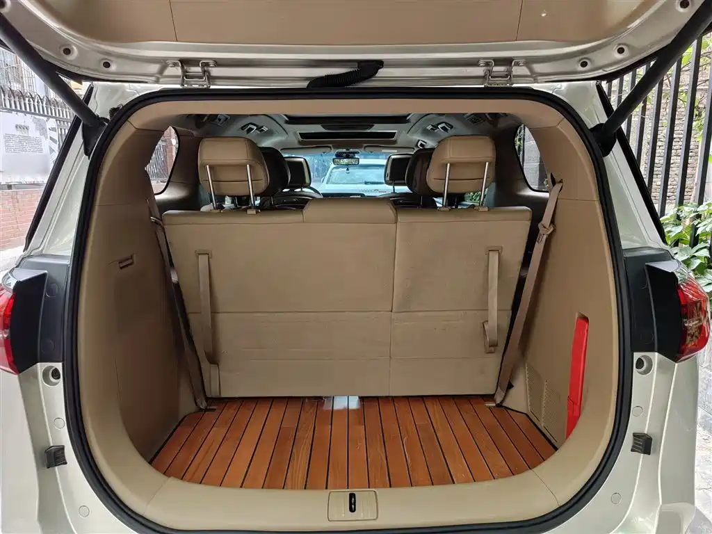 Buick GL8 2021 ES Landlord 653T Flagship фото 2