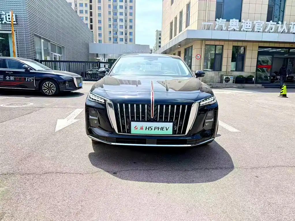 Hongqi H5 PHEV 2025 130 Super Hybrid Edition фото 4