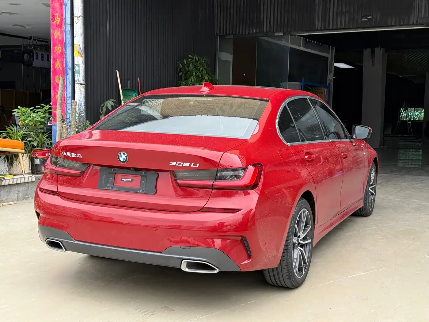 BMW 3 Series 2020 325Li M Sport Package фото 10