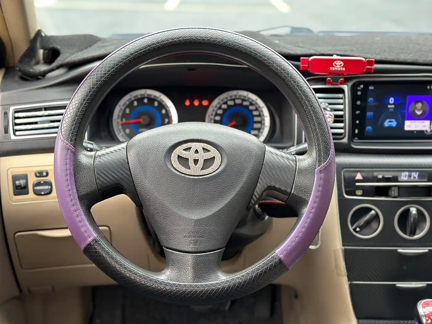 Toyota Corolla 2013 1.6L Automatic Luxury фото 5
