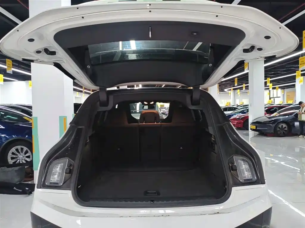 BMW iX 2022 xDrive40 фото 19