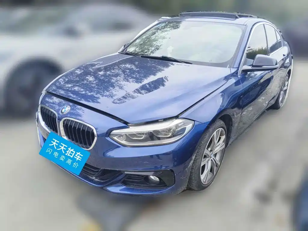 صورة 1 - BMW 1 Series