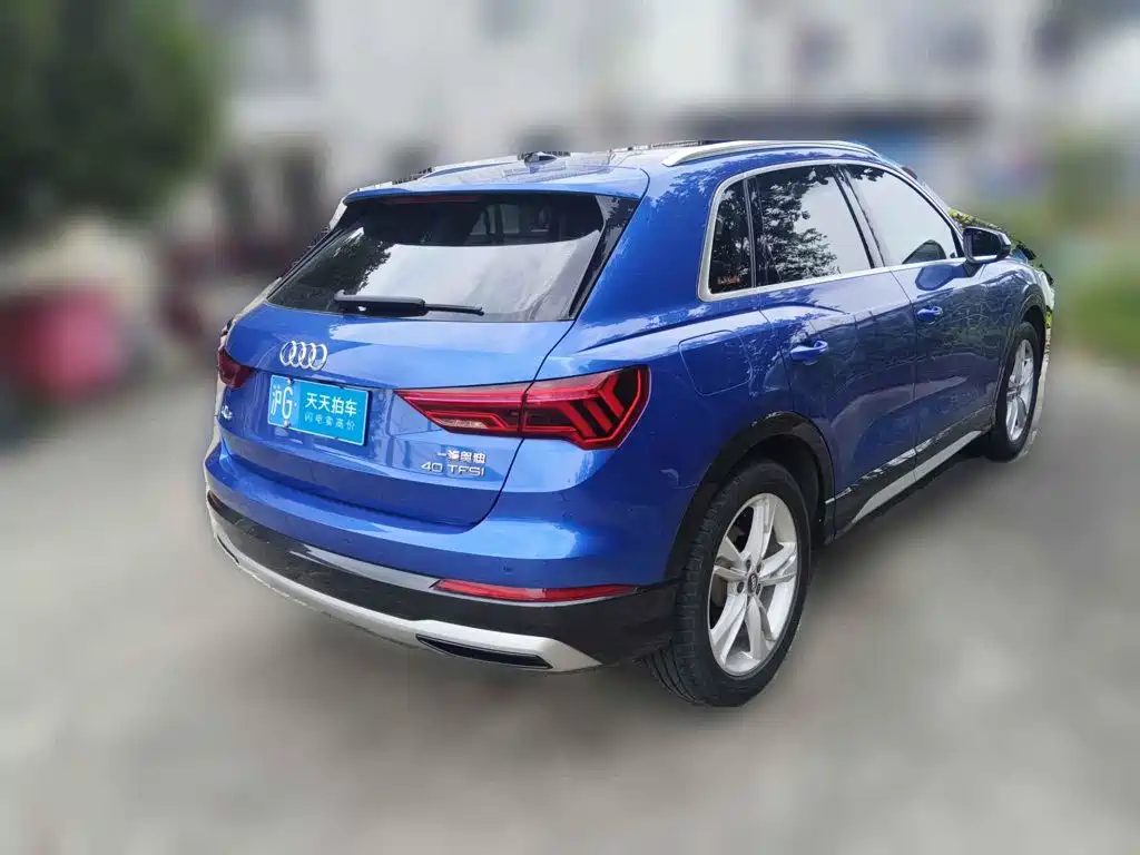 Фото 2 - Audi Q3