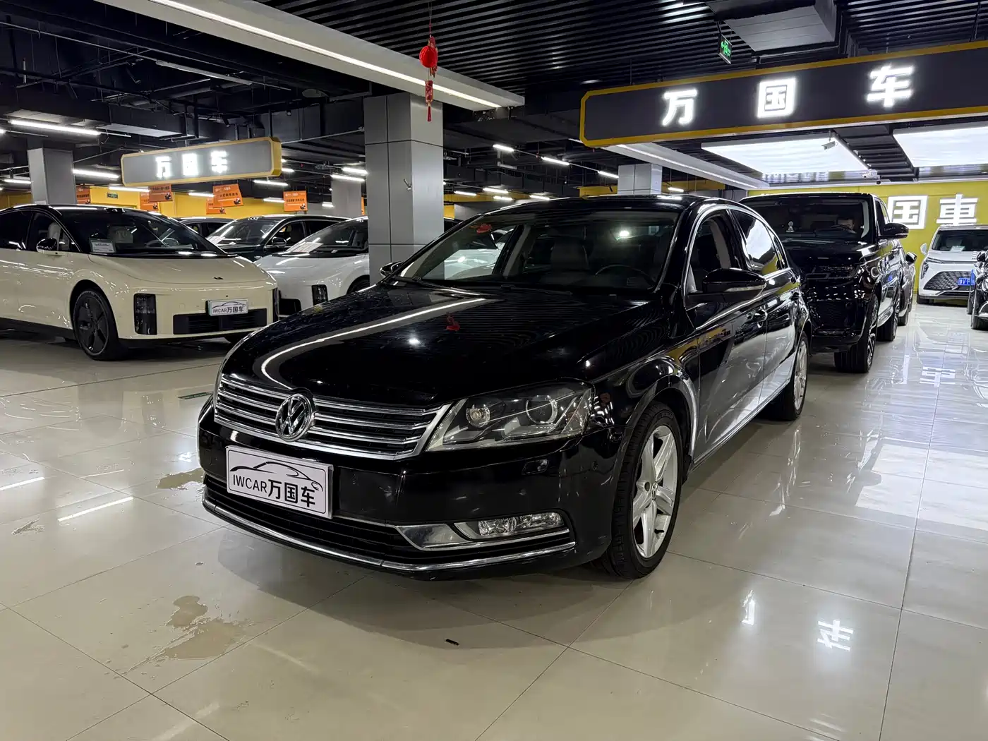 Volkswagen Magotan 2012 Facelift 2.0TSI Premium фото 2