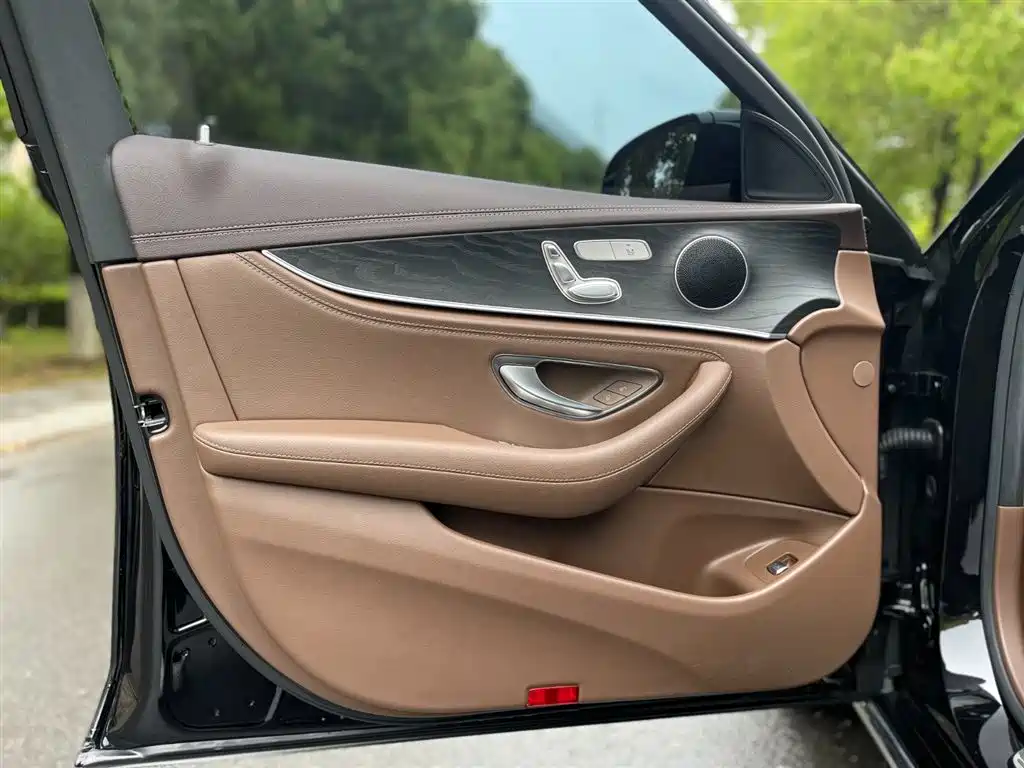 Mercedes-Benz E-Class 2023 Facelift E 260 L фото 16
