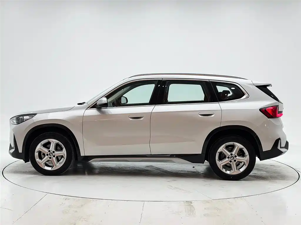 BMW X1 2023 sDrive20Li X Design Package фото 7