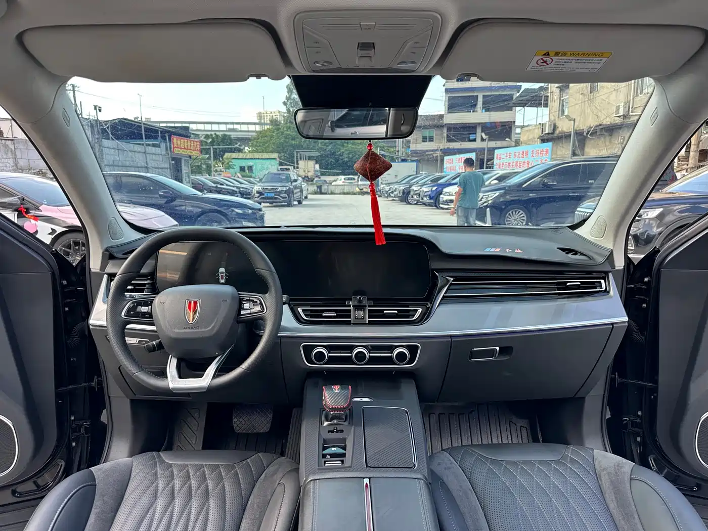 Hongqi HS5 2023 2.0T Flag Enjoy Pro Edition фото 9