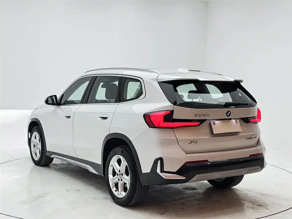 BMW X1 2023 sDrive20Li X Design Package фото 4