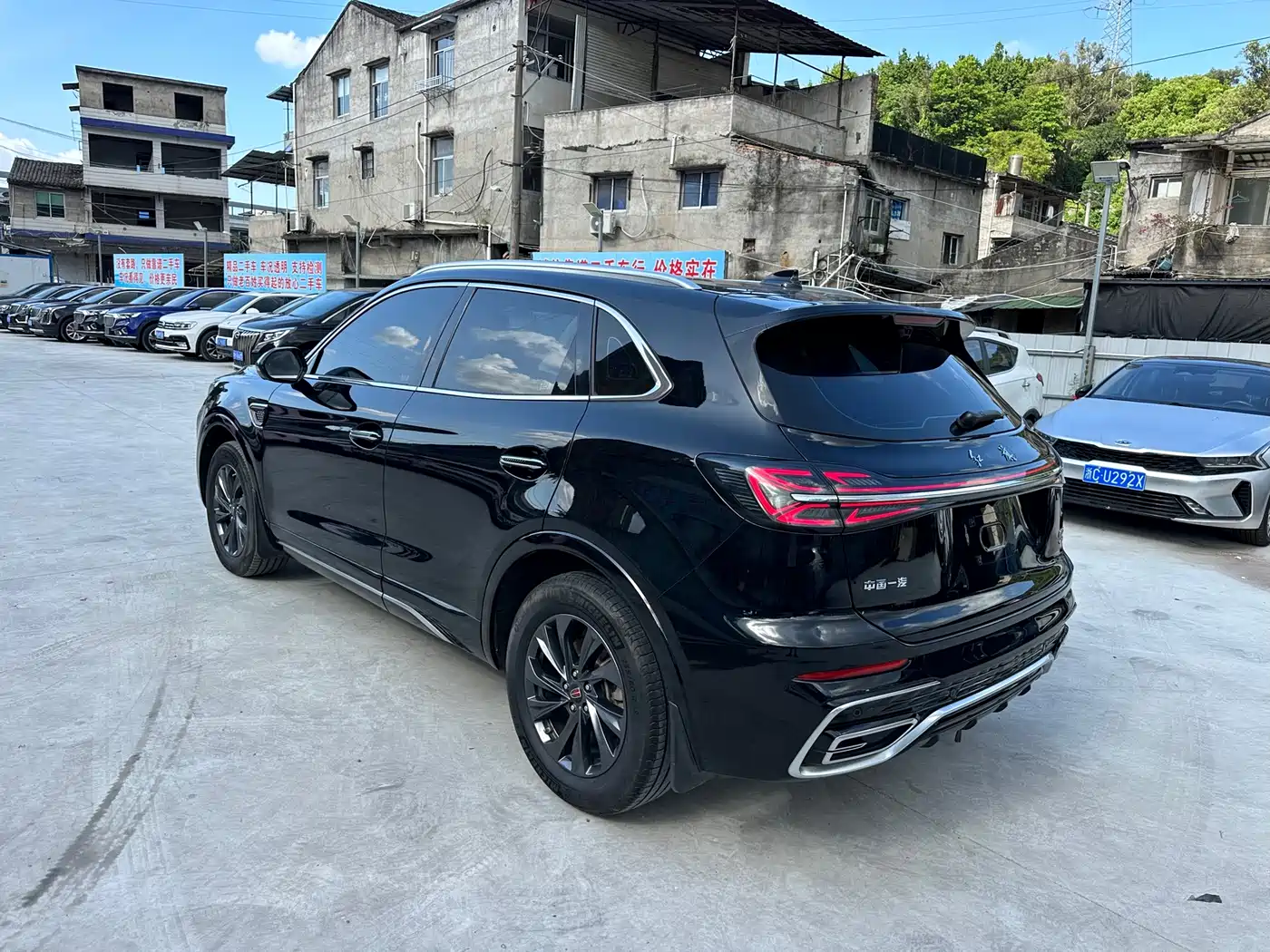Hongqi HS5 2023 2.0T Flag Enjoy Pro Edition фото 3