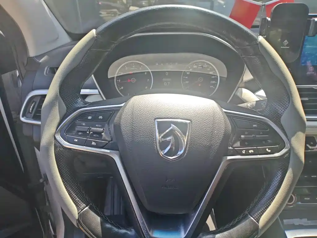 Baojun 530 2018 2018 1.5T Manual Premium Model China V