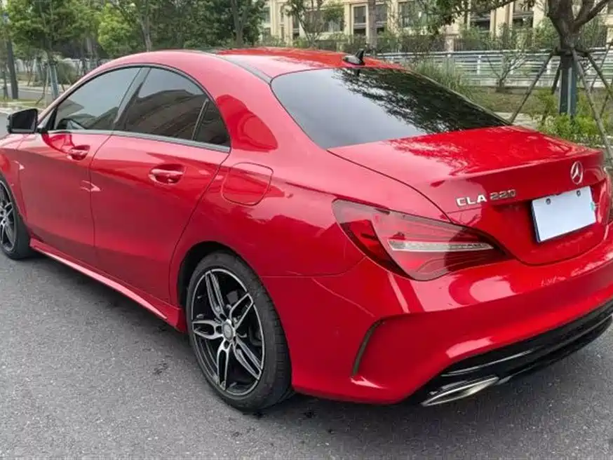 Mercedes-Benz CLA (Import) 2017 CLA 220 4MATIC фото 4