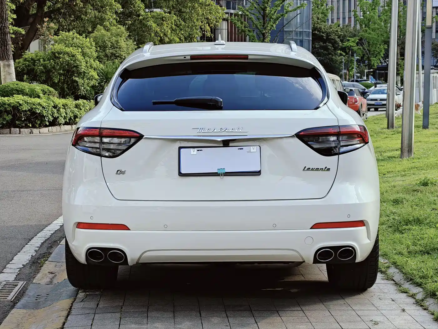 Maserati Levante 2021 3.0T Luxury Edition фото 20