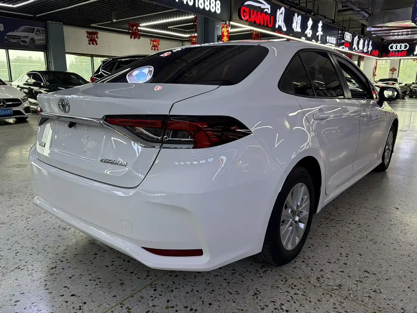 Toyota Corolla 2021 TNGA 1.5L CVT Elite Edition фото 6