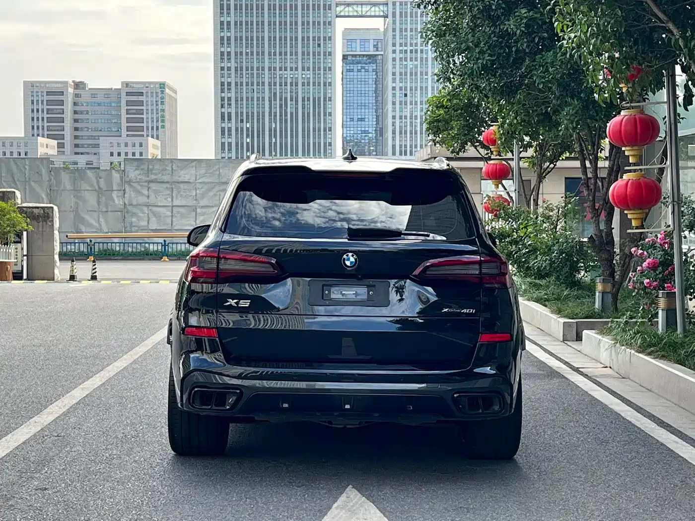 BMW X5 (Import) 2021 xDrive40i Exclusive M Sport Package фото 16