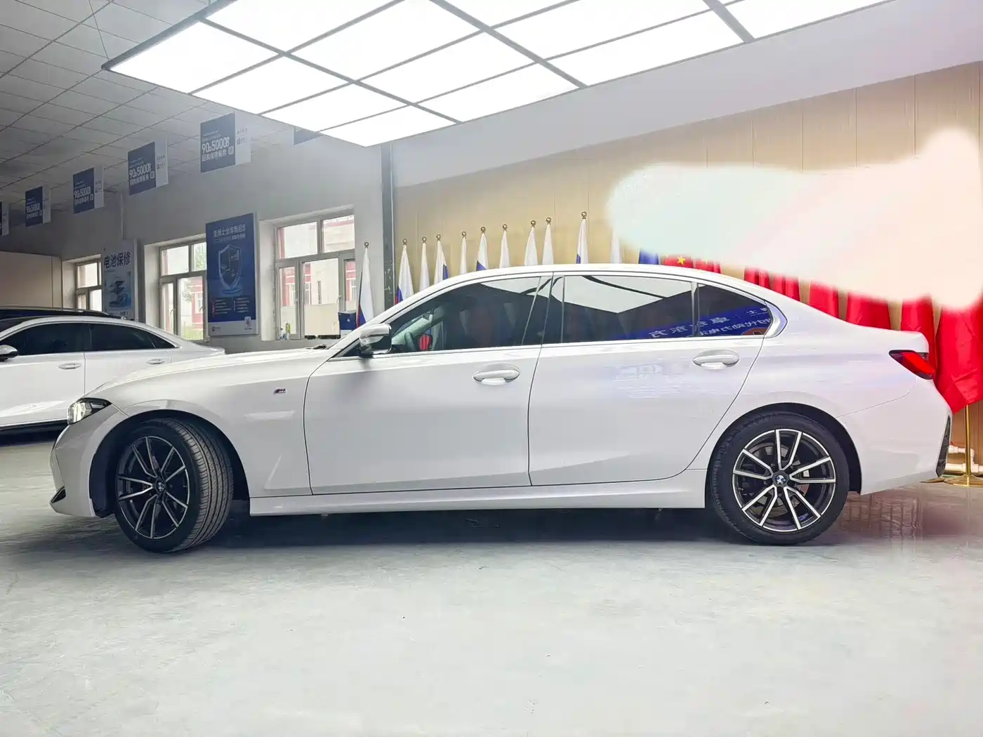 BMW 3 Series 2023 320Li M Sport Package фото 6