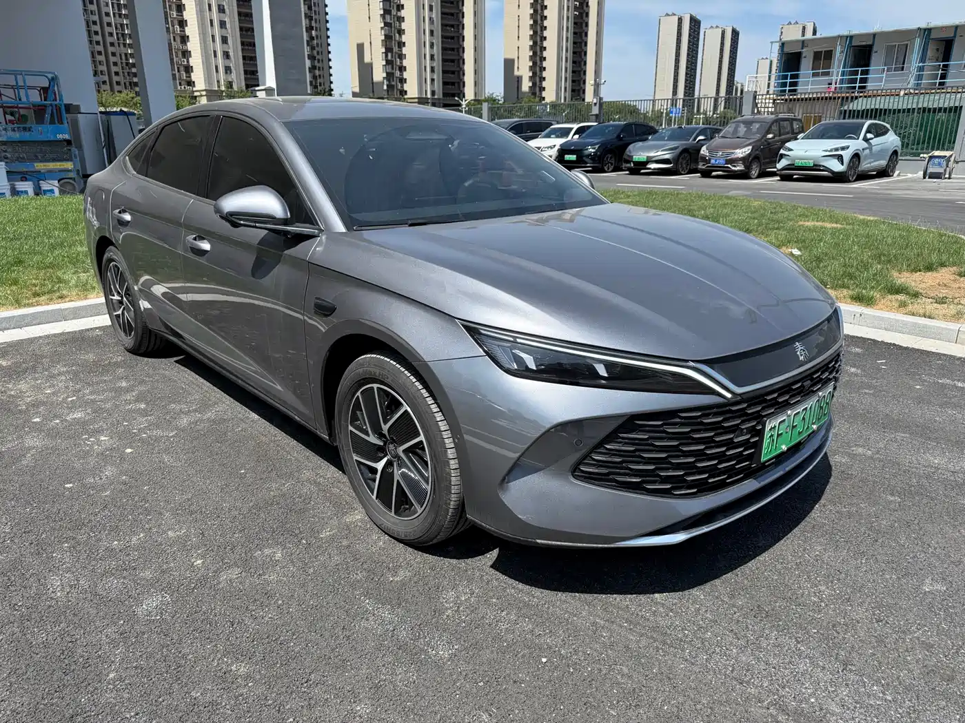 BYD Qin L 2025 DM-i Smart Drive Edition 120KM Surpassing фото 9