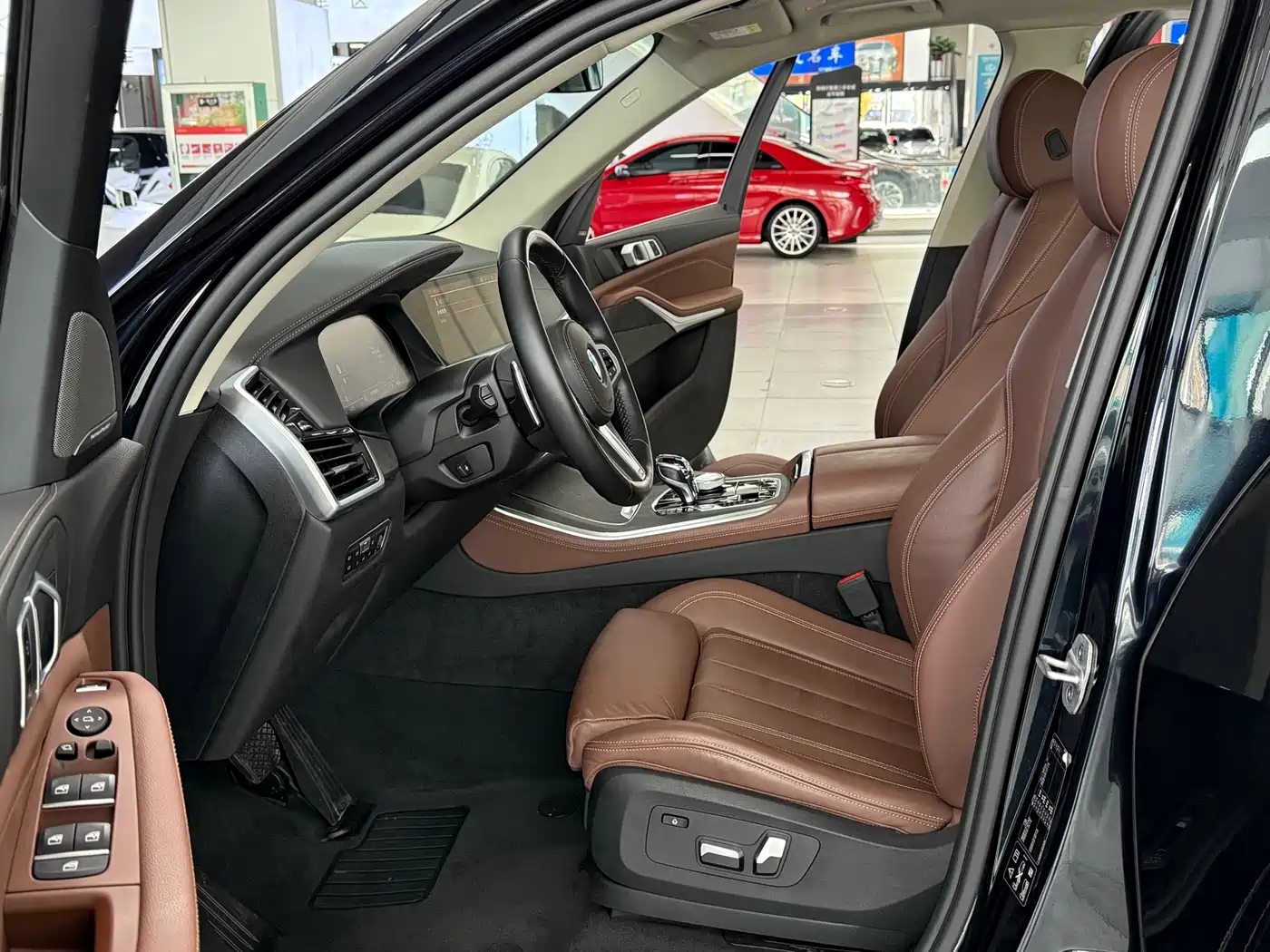 BMW X5 (Import) 2020 xDrive40i M Sport Package фото 8