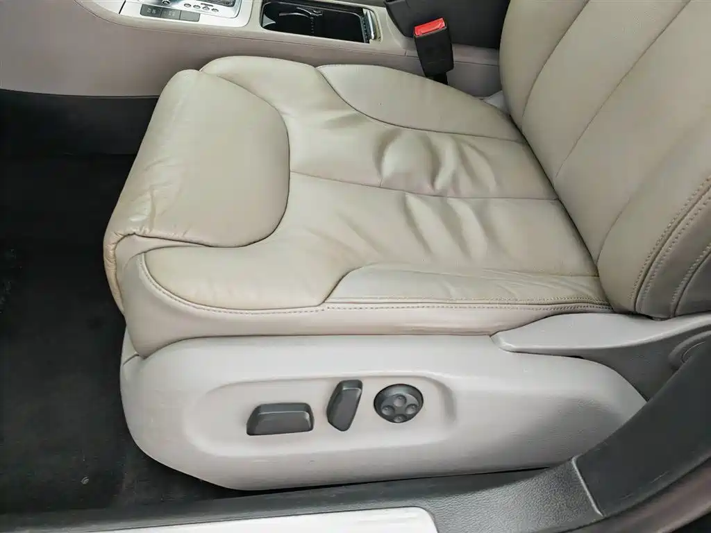 Volkswagen Magotan 2011 1.8TSI DSG Comfort фото 20
